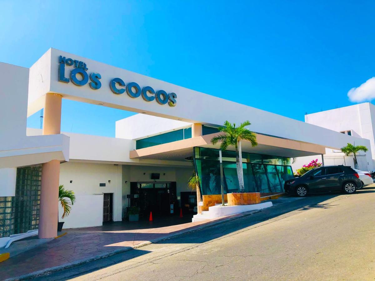Cocos Hotel